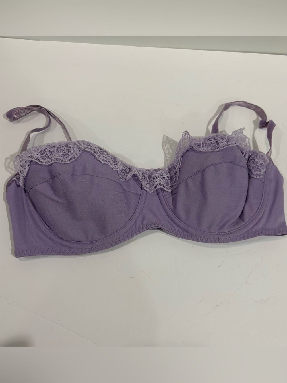 Vtg Secret Treasures Lavender Purple Bra 36C Lace Trim Sexy Frilly Pin-up Y2K